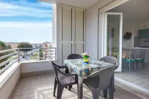 Appartement de vacances avec terrasse | Vue ville - Image 2