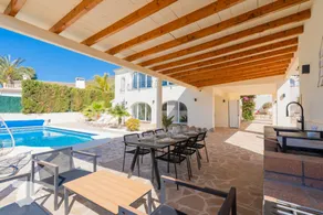 Fully equipped nice villa with BBQ, garden & private pool - Image 4