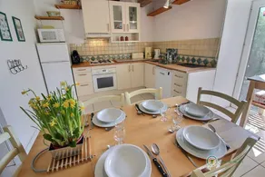 Gite with barbecue, terrace & garden - Image 4