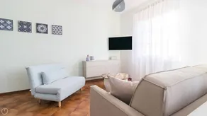 Apartment with barbecue | Garden view - Image 4