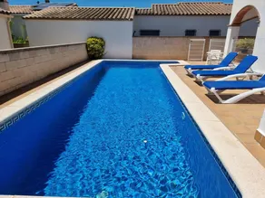 House with private pool - Image 3