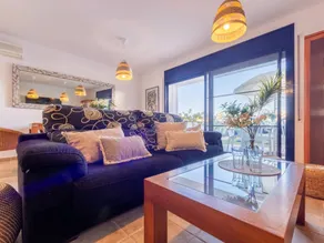 Holiday home with BBQ, garden & pool | Sea view - Image 5