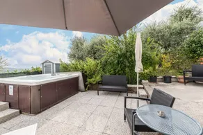 House with garden, terrace & jacuzzi | Mountain view | Perfect for remote work - Image 4