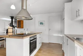 Fully equipped house with barbecue, terrace & sauna | Pet-friendly - Image 4