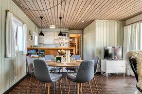 Holiday apartment with terrace - Image 3