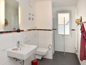 Family-friendly nice apartment | Sea view | Next to the beach - Image 5