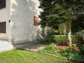 Holiday home with terrace, barbecue & garden | Nature view - Image 4
