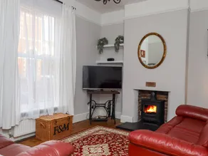 Child-friendly cottage with terrace & garden | Beach view | Close to the beach - Image 3