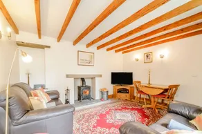 Fully equipped nice cottage with garden - Image 3