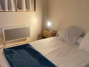 Holiday home with terrace & heated pool - Image 4
