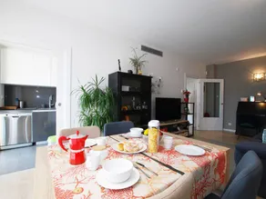 Appartement avec piscine - Image 2