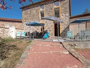 Cottage with BBQ & garden - Image 2