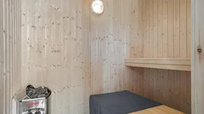 Family-friendly nice holiday home with sauna, garden & terrace - Image 4