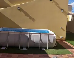 Holiday home with private pool, barbecue & garden | City view - Image 2