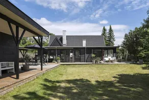 Family-friendly beautiful holiday home with BBQ, sauna & terrace | Next to the beach - Image 4