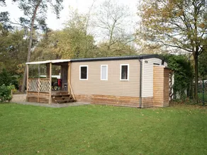 Holiday home with garden & terrace - Image 3