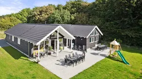 Child-friendly lovely house with private pool, jacuzzi & BBQ | Pets allowed - Image 2
