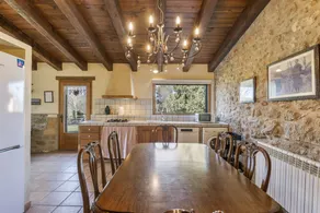 House with garden, BBQ & pool | Mountain view - Image 5