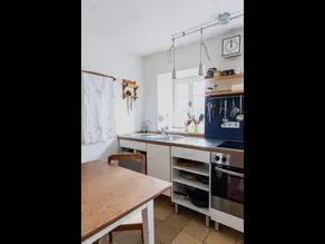 Holiday home with terrace - Image 2
