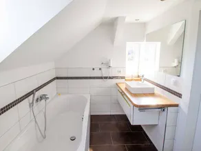 Casa adatta alle famiglie con giardino, sauna e idromassaggio | Vista panoramica | Ammette cani - Image 2