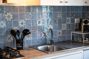 Flat with pool, terrace & fast internet | Beach view - Image 4