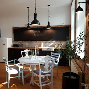 Flat with barbecue & terrace - Image 2