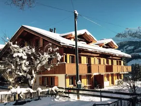 Holiday apartment with garden, barbecue & terrace - Image 3