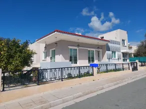 House with terrace - Image 4