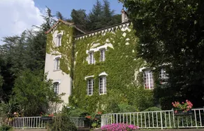 Holiday home with heated pool & hot tub | River view - Image 2