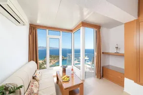 Maisonette (split-level apartment) with sea view, Wi-Fi, and air conditioning - Image 3