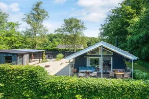 Wonderful house with garden, BBQ & terrace | Beach nearby - Image 4