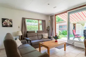 Holiday Home With Shared Pool - Image 2