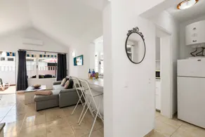 Holiday home with terrace, pool & BBQ - Image 4
