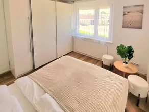 Fully equipped holiday apartment with garden - Image 3