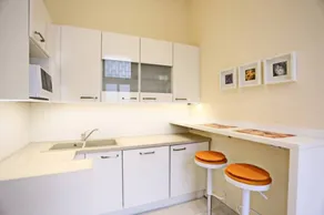 Beautiful private room | Close to Hungarian Parliament Building - Image 3