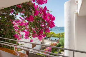 Apartment 'El Barco' with Balcony and Wi-Fi - Image 2