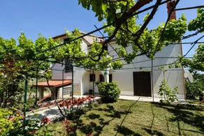 Apartment 157 - Image 4
