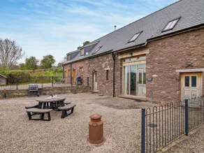 Cottage with barbecue - Image 3