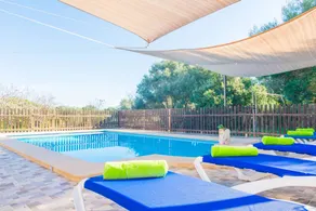 Villa avec barbecue, piscine privée et terrasse - Image 4