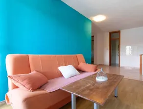 Apartment with hot tub & terrace - Image 4