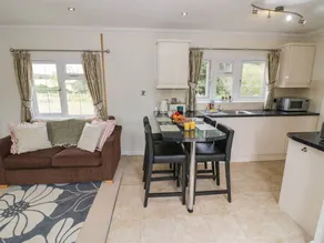 Family-oriented cottage with garden | Pets are welcome - Image 5