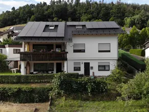 Holiday apartment with garden, terrace & BBQ | Garden view - Image 2