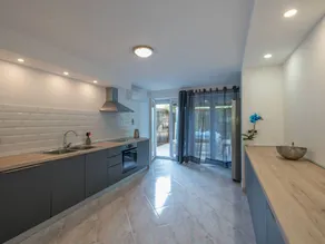 House with private pool, garden & BBQ - Image 5