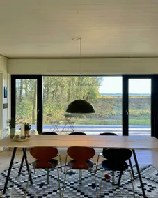Fully equipped beautiful holiday home with BBQ, garden & terrace | Water view | Next to the beach | Pets allowed - Image 2