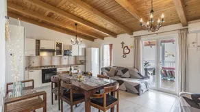 Holiday apartment with barbeque & terrace | Sea view - Image 2