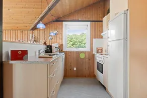 Lovely holiday home with terrace & barbeque | Sea view | Beach nearby | Pet-friendly - Image 5