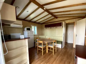 Beautiful chalet with terrace & heated pool | Close to the beach - Image 5