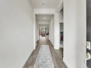 Spacious four-bedroom home down the street from Methodist Hospital - Image 2