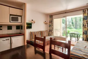 Apartment with pool - Image 3
