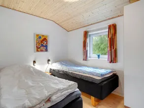 Holiday home with sauna & terrace - Image 3